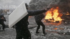 Protestors in Kiev Fire on Police